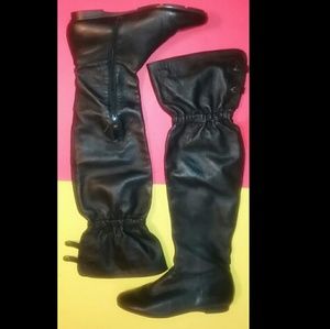 EUC Calvin Klein Overtheknee Boot